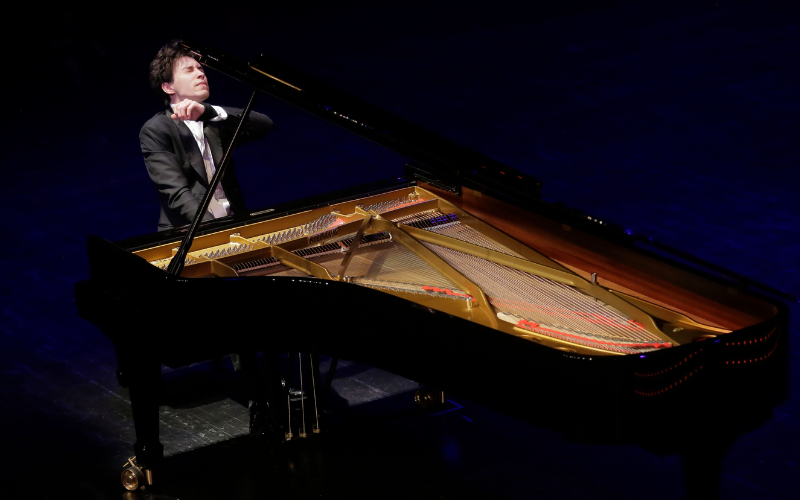 Angel Stanislav Wang, piano